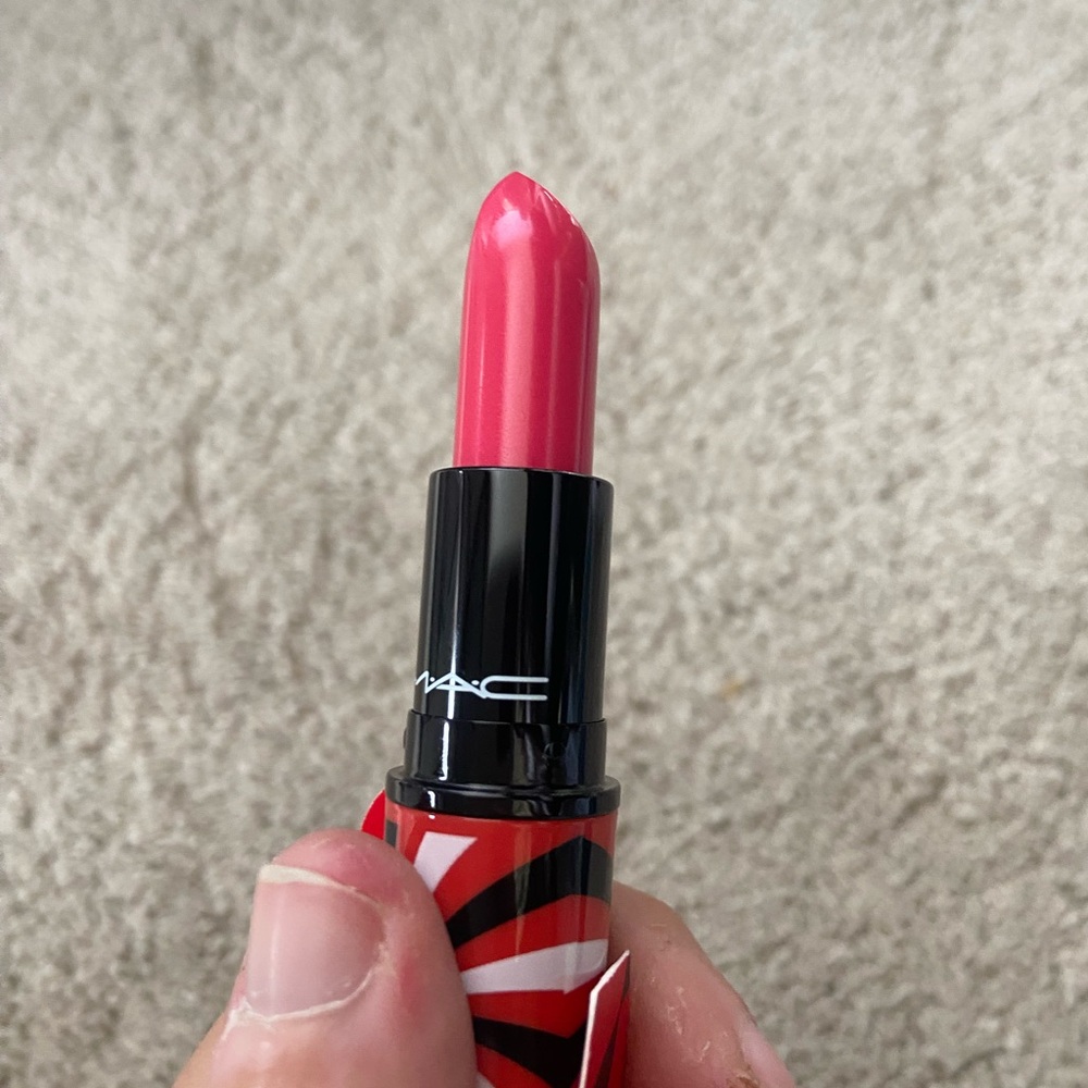 COPY - COPY - MAC Cosmetics Say the Magic Word Lipstick NIB - Picture 3 of 3